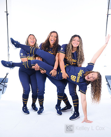 Aleia Agbayani (7), Tatum Anzaldo (3), Sophie Medellin (12), Hay
