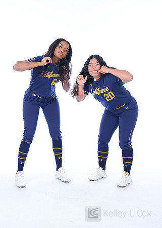 D'Auna Johnson (6), Tianna Bell (20)