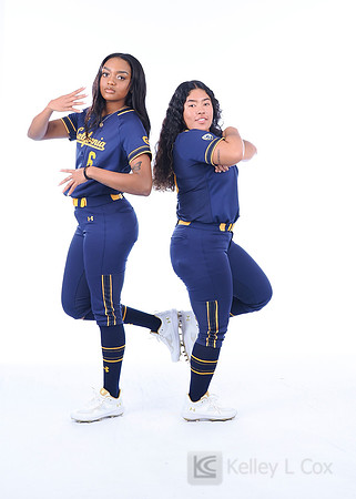 D'Auna Johnson (6), Tianna Bell (20)