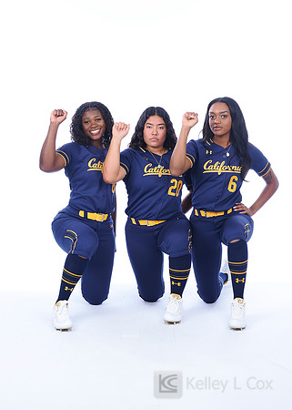 D'Auna Johnson (6), Tianna Bell (20), Elon Butler (8)