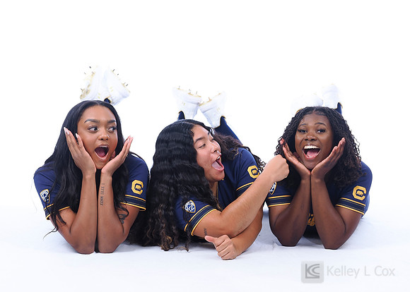 D'Auna Johnson (6), Tianna Bell (20), Elon Butler (8)