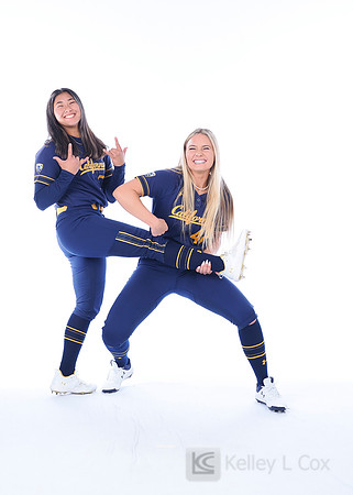 Kaylee Pond (42), Mika Lee (5)