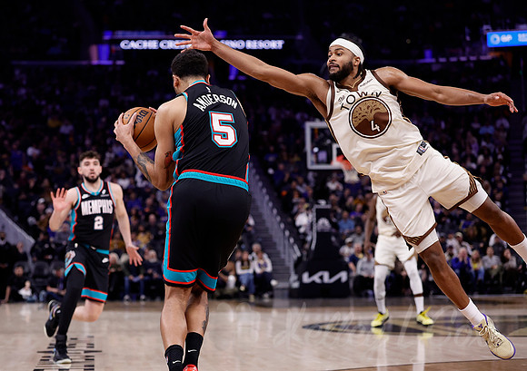 NBA: Memphis Grizzlies at Golden State Warriors