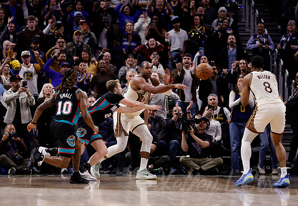 NBA: Memphis Grizzlies at Golden State Warriors