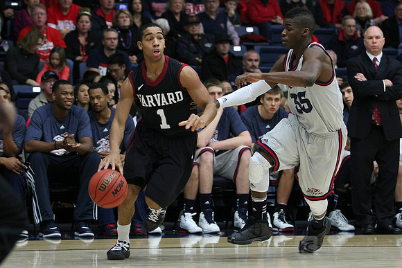 Mens Basketball: Harvard at Saint Mary's