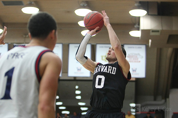 Mens Basketball: Harvard at Saint Mary's