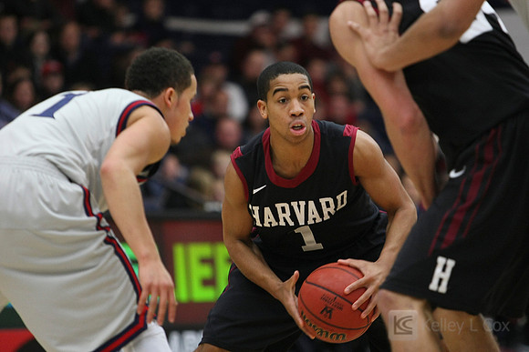 Mens Basketball: Harvard at Saint Mary's
