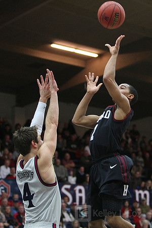 Mens Basketball: Harvard at Saint Mary's