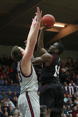 Mens Basketball: Harvard at Saint Mary's