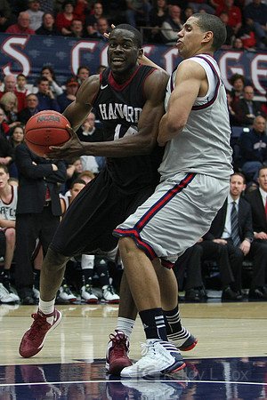 Mens Basketball: Harvard at Saint Mary's