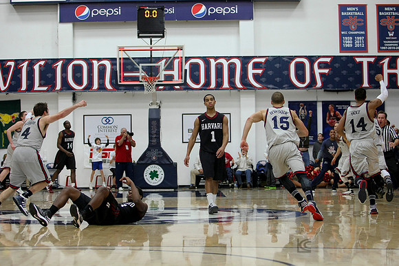 Mens Basketball: Harvard at Saint Mary's