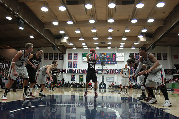 Mens Basketball: Harvard at Saint Mary's
