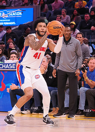 NBA: Detroit Pistons at Golden State Warriors