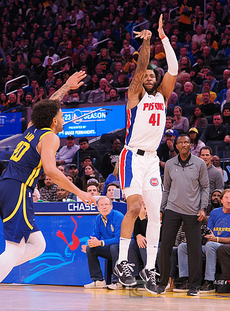 NBA: Detroit Pistons at Golden State Warriors