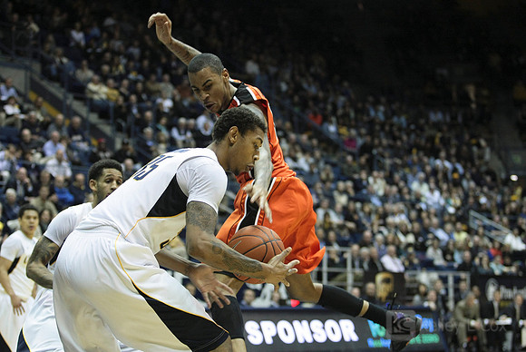 NCAA Basketball: Oregon State at California