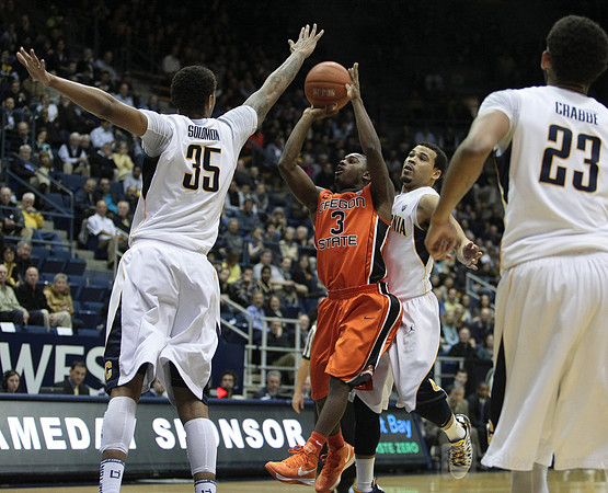 NCAA Basketball: Oregon State at California