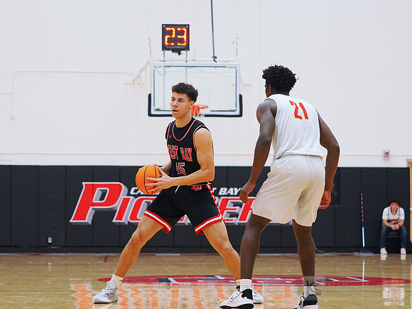 Grady Lewis (15)