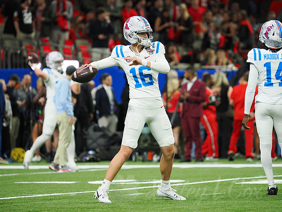 Sugar Bowl Football: Ole Miss Rebels vs Georgia Bulldogs