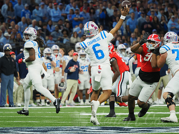 Sugar Bowl Football: Ole Miss Rebels vs Georgia Bulldogs