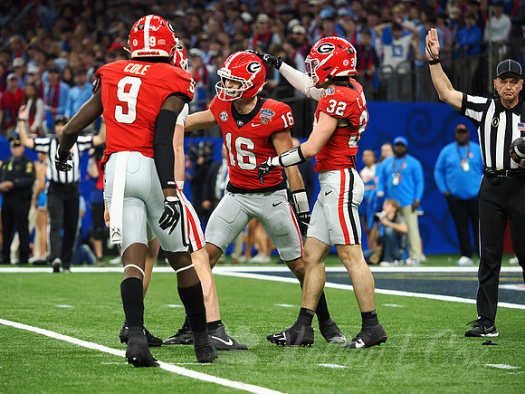 Sugar Bowl Football: Ole Miss Rebels vs Georgia Bulldogs