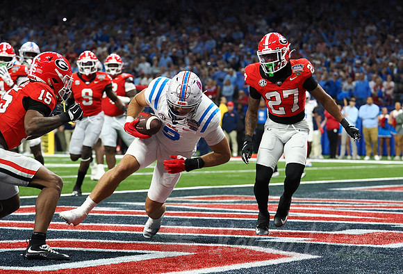 Sugar Bowl Football: Ole Miss Rebels vs Georgia Bulldogs