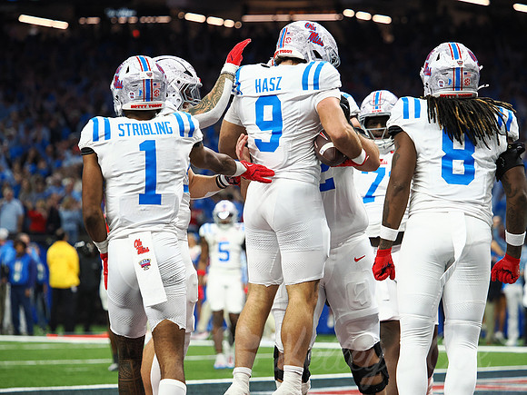 Sugar Bowl Football: Ole Miss Rebels vs Georgia Bulldogs