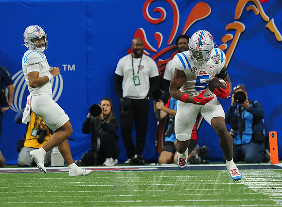 Sugar Bowl Football: Ole Miss Rebels vs Georgia Bulldogs