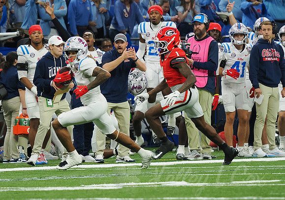 Sugar Bowl Football: Ole Miss Rebels vs Georgia Bulldogs