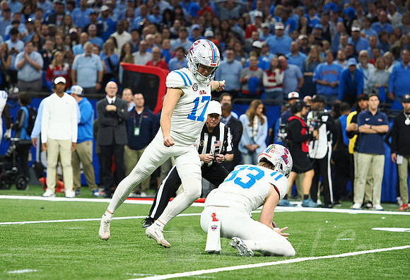 Sugar Bowl Football: Ole Miss Rebels vs Georgia Bulldogs