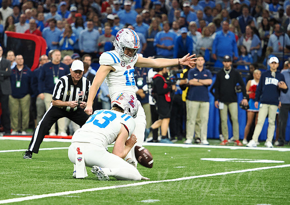 Sugar Bowl Football: Ole Miss Rebels vs Georgia Bulldogs