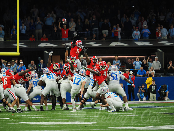 Sugar Bowl Football: Ole Miss Rebels vs Georgia Bulldogs