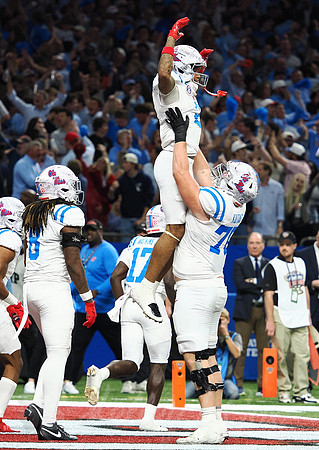 Sugar Bowl Football: Ole Miss Rebels vs Georgia Bulldogs