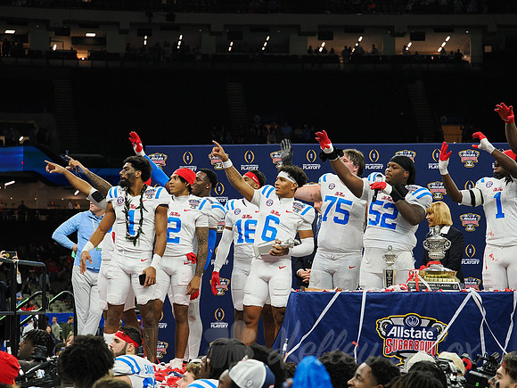Sugar Bowl Football: Ole Miss Rebels vs Georgia Bulldogs