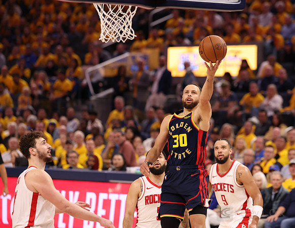 NBA: Playoffs-Houston Rockets at Golden State Warriors