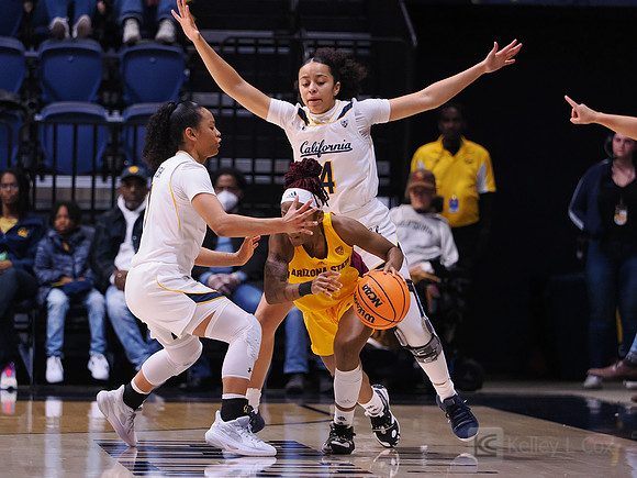 Leilani McIntosh (1), Karisma Ortiz (4)