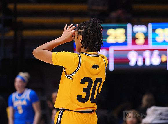 Jayda Curry (30)