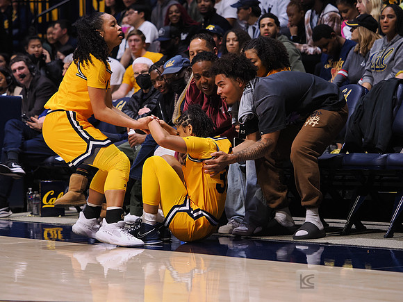 Leilani McIntosh (1), Jayda Curry (30)