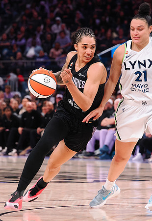 WNBA: Minnesota Lynx at Golden State Valkyries