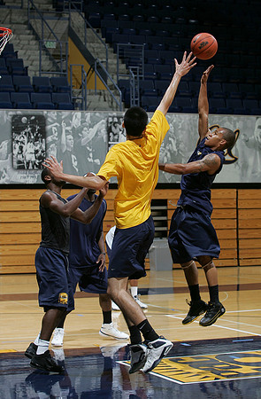 Cal Men's Basketball Practice