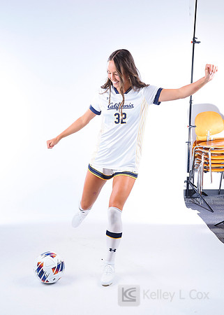Hannah Cooper (32)