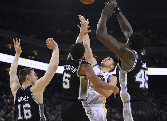 NBA: San Antonio Spurs at Golden State Warriors