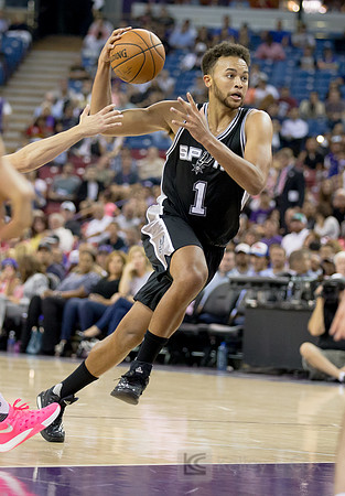 NBA: Preseason-San Antonio Spurs at Sacramento Kings