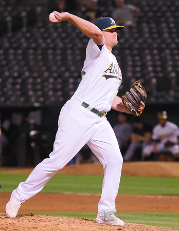 MLB: Chicago White Sox at Oakland Athletics