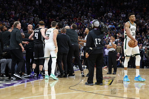 NBA: Milwaukee Bucks at Sacramento Kings