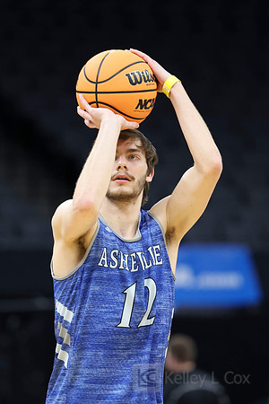 NCAA Basketball: NCAA Tournament First Round Sacramento Practice