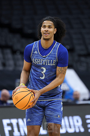 NCAA Basketball: NCAA Tournament First Round Sacramento Practice