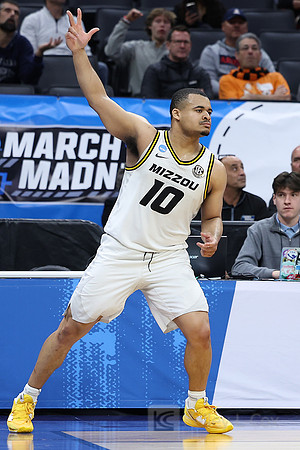 NCAA Basketball: NCAA Tournament First Round-Utah State vs Missouri
