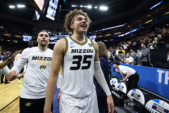 NCAA Basketball: NCAA Tournament First Round-Utah State vs Missouri