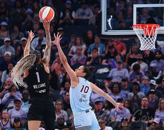 WNBA: Toronto Tempo at Golden State Valkyries