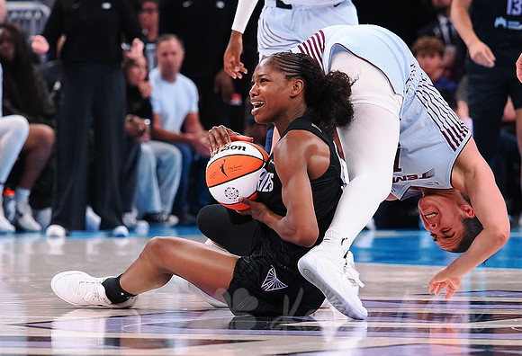WNBA: Toronto Tempo at Golden State Valkyries